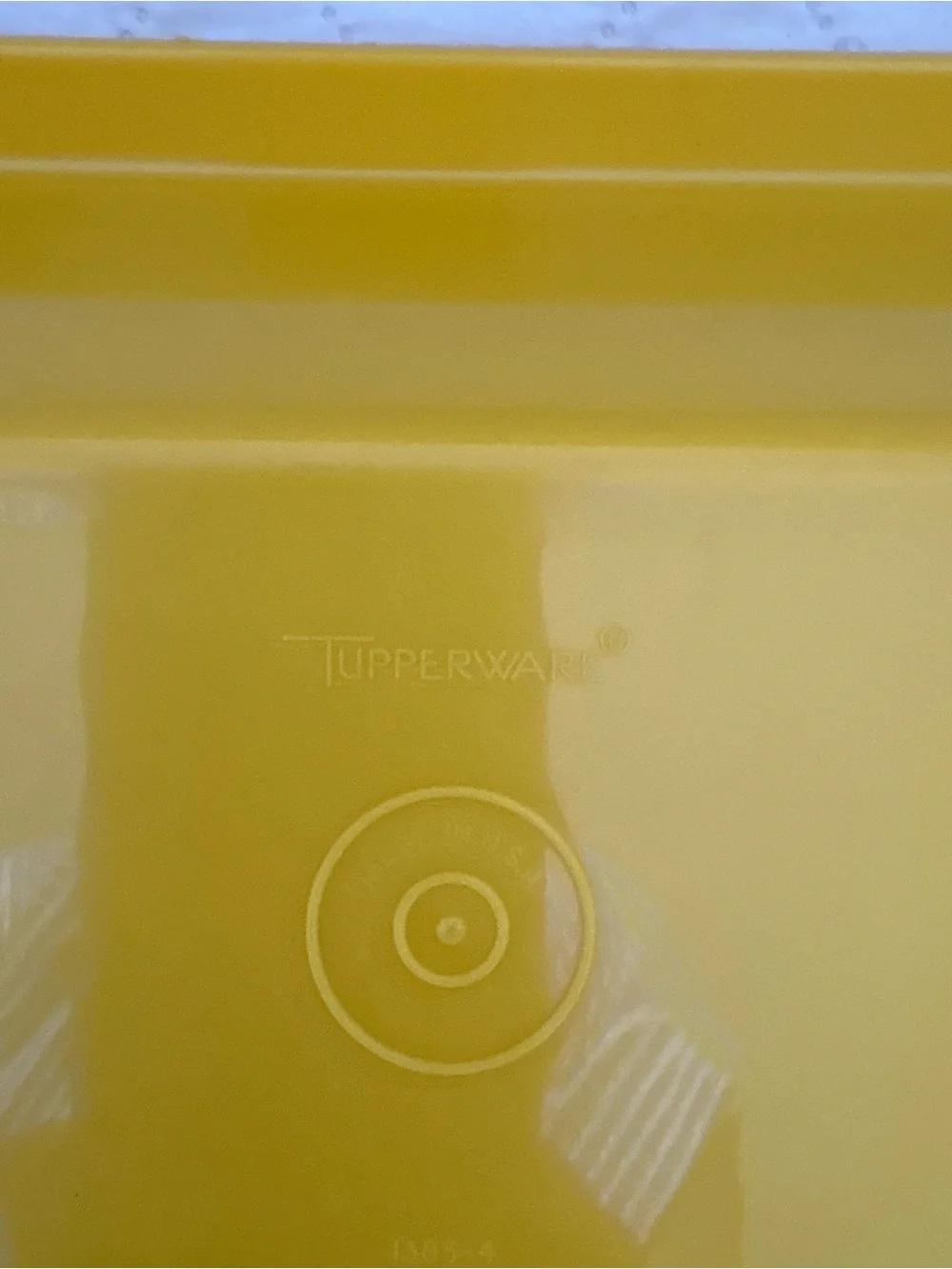 Tupperware Bright Yellow Divided Serving Tray
